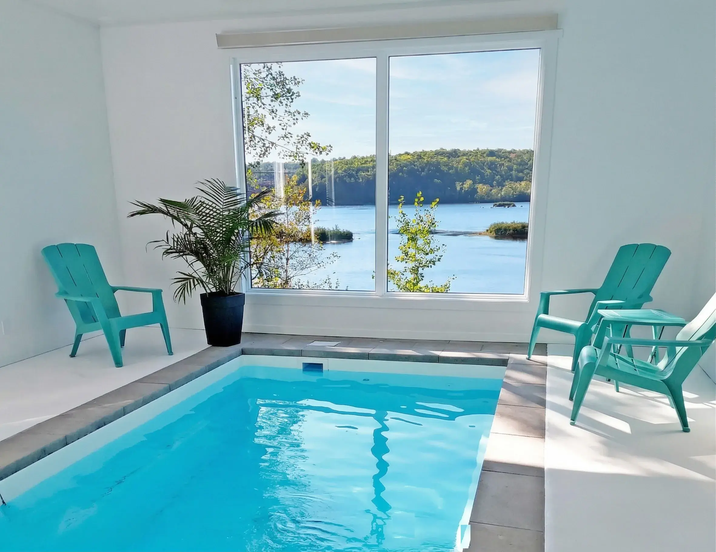 Au5000 — La piscine, toute l'année
